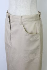 画像3: INGEBORG / ロゴ刺繍ポケットロングスカート  ベージュ T-26-09-20-018-LO-SK-SA-ZT (3)