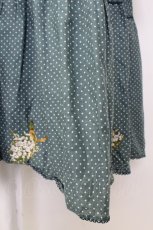 画像3: PINK HOUSE / ハイネック切替ドットブーケ刺繍ワンピース  ブルーグリーン T-26-09-27-024-LO-OP-SA-ZT (3)