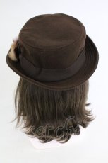 画像2: axes femme / ファーコサージュポークパイ  ブラウン T-26-10-28-034-AX-AC-TE-ZT (2)