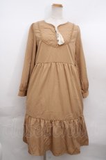 画像1: 【SALE】axes femme / キルティングブロッキングワンピース F キャメル Y-23-12-08-112-AX-OP-SZ-ZT207 (1)