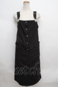 NieR Clothing / ベルトストラップジャンパースカート  黒 Y-24-01-31-111-PU-OP-AS-OS