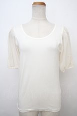 画像1: 【SALE】Emily Temple cute / シースルーパフ袖カットソー  オフホワイト Y-24-02-04-138-ET-TO-SZ-ZT470 (1)