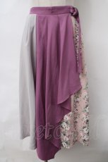 画像1: 【SALE】axes femme / スカーフ風花柄切替スカート M アワピンク Y-24-03-15-140-AX-SK-SZ-ZT131 (1)