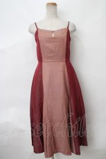 画像1: 【SALE】axes femme / チェーン使いバイカラーワンピース F 赤 Y-24-04-01-079-AX-OP-SZ-ZT436 (1)