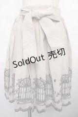 axes femme /窓柄刺繍入りミドルスカート  ベージュ Y-24-05-20-182-AX-SK-AS-ZT103