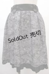 axes femme / トラベル柄スカート M 黒 Y-24-06-11-137-AX-SK-SZ-ZT143