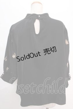 画像2: axes femme / シャビーシックフラワー柄ブラウス M 黒 Y-24-06-11-027-AX-BL-SZ-ZT138