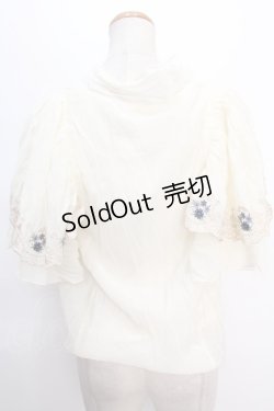 画像2: axes femme / 花刺繍リボンサテンブラウス F 生成り Y-24-06-11-042-AX-BL-SZ-ZI