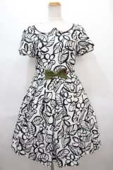 Emily Temple cute /Ladybugワンピース M オフ Y-24-06-23-015-ET-OP-SZ-ZY