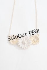m petit by misako / AMフラワービジューネックレス  中金 Y-24-08-10-004-LO-AC-SZ-ZY