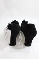 画像3: 【SALE】INGEBORG / カメリアモチーフパンプス L 黒 Y-24-09-12-032-LO-SH-SZ-ZTK022 (3)