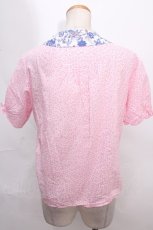画像2: 【SALE】Jane Marple Dans Le Saｌon / マイセンコレクションブラウス M ピンク×アオ Y-24-09-21-009-JM-BL-SZ-ZT390 (2)