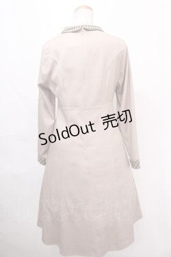 画像2: F i.n.t / チェックヨーク切替ワンピース F ベージュ×ブラウン Y-24-10-31-130-CA-OP-SZ-ZT440