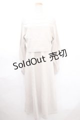 axes femme / オフショルニット×ワンピースセット F ベージュ Y-24-11-06-093-AX-OP-SZ-ZI