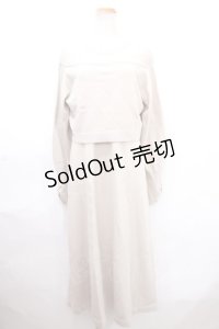 axes femme / オフショルニット×ワンピースセット F ベージュ Y-24-11-06-093-AX-OP-SZ-ZI