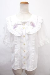 Amavel / Magical Cosmic Cosmeticフリルブラウス  オフ×ラベンダー Y-24-11-09-007-CA-BL-SZ-ZS