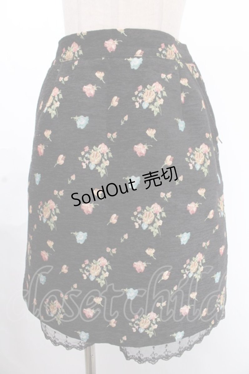 画像1: 【SALE】axes femme POETIQUE /フラワー刺繍ミニスカート  黒 Y-24-11-30-166-AX-SK-AS-ZH (1)