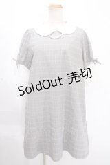 Amavel / パール付き袖口レースワンピ  グレー Y-24-12-09-096-CA-OP-SZ-ZS