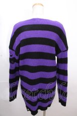 画像2: 【SALE】NieR CLOTHING / UNISEX STRIPE DAMAGE SWEATER F 黒×紫 Y-24-12-12-048-PU-TO-SZ-ZT095 (2)