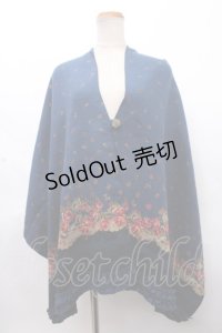 axes femme / パネル柄大判マフラー  紺 Y-24-12-15-092-AX-ZA-SZ-ZT301