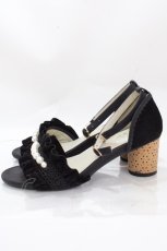 画像2: 【SALE】axes femme / ベロアフリルシューズ M 黒 Y-24-12-21-041-AX-SH-AS-ZTK005 (2)