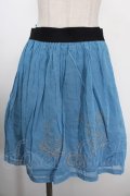 Jane Marple / ワンダーランドエンブロイダリーのミニスカート M ブルー Y-25-01-10-191-JM-SK-SZ-ZY