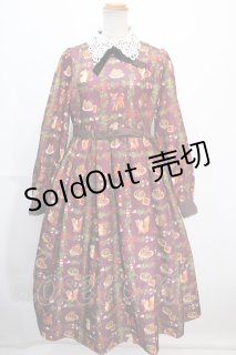 【axes femme kawaii】お菓子の家柄ワンピース　生成り axes femme Kawaii / 森のケーキ屋さん柄ワンピース Y-25-01-13-069-AX