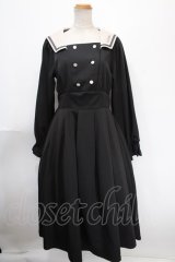 m petit by misako / サンリオキャラクターズコラボ クロミセーラーワンピース M 中黒 Y-25-01-14-060-LO-OP-SZ-ZT440