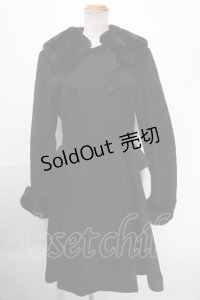 Moi-meme-Moitie / ファー付きバッスルコート  黒 Y-25-01-14-064-MO-CO-SZ-ZT-C061