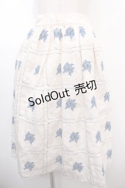 画像1: an another angelus / タイル総刺繍ギャザースカート F オフホワイト Y-25-01-23-054-CA-SK-SZ-ZY