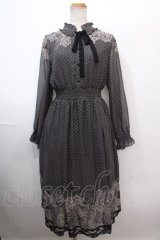 axes femme / レース柄プリントワンピース M 黒 Y-25-01-23-107-AX-OP-SZ-ZI