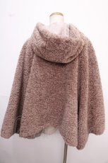 画像2: 【SALE】axes femme / カーリーボアケープポンチョ M モカ Y-25-02-06-203-AX-CO-SZ-ZTC017 (2)