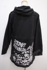 画像2: 【SALE】SEX POT ReVeNGe / スカルプリント釦パーカー  黒 Y-25-02-09-020-SP-TO-AS-ZT241 (2)
