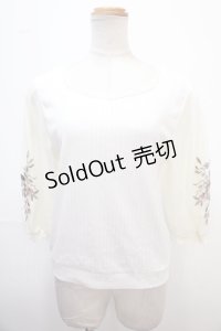 axes femme / 花刺繍チュール袖七分袖プルオーバー F 白 Y-25-02-13-095-AX-TO-SZ-OS