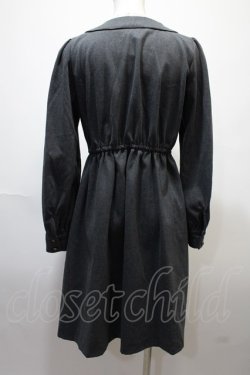 画像2: axes femme POETIQUE / 連ボタンデザインワンピース  グレー Y-25-02-13-219-AX-OP-SZ-ZT301