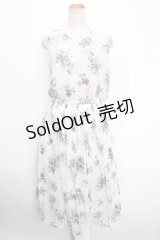 axes femme / 花柄プリーツノースリワンピース M 生成り Y-25-02-16-151-AX-OP-SZ-OS