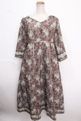 axes femme / ウォールオーナメント柄ワンピース M 茶 Y-25-02-16-183-AX-OP-SZ-ZI