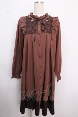axes femme / 巻きバラ付フリルワンピース M 茶 Y-25-02-18-086-AX-OP-SZ-ZI
