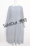 m petit by misako / プリーツワンピース  ブルー Y-25-02-21-128-LO-OP-SZ-ZT439