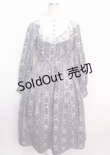 axes femme / ディズニーヴィランズ/ワンピース M パープル Y-25-02-21-176-AX-OP-SZ-ZI