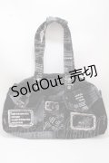 HN+nois / 英字プリントハンドバック  黒 Y-25-02-21-036-HN-BG-SZ-ZY