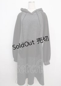 Qutie Frash / フードロングワンピ  グレー×黒 Y-25-02-26-048-QU-OP-SZ-ZY