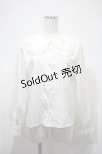 axes femme POETIQUE / レースデザインビッグ襟ブラウス  キナリ Y-25-02-27-056-AX-BL-SZ-ZY