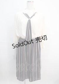 axes femme / レジメン切替ドッキングワンピース  キナリ×紺 Y-25-03-04-103-AX-OP-SZ-ZI
