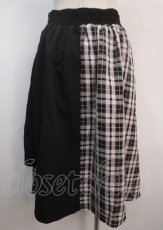 画像2: 【SALE】axes femme POETIQUE / アシメバイカラーチェックスカート M 黒 Y-25-03-04-155-AX-SK-SZ-ZH (2)