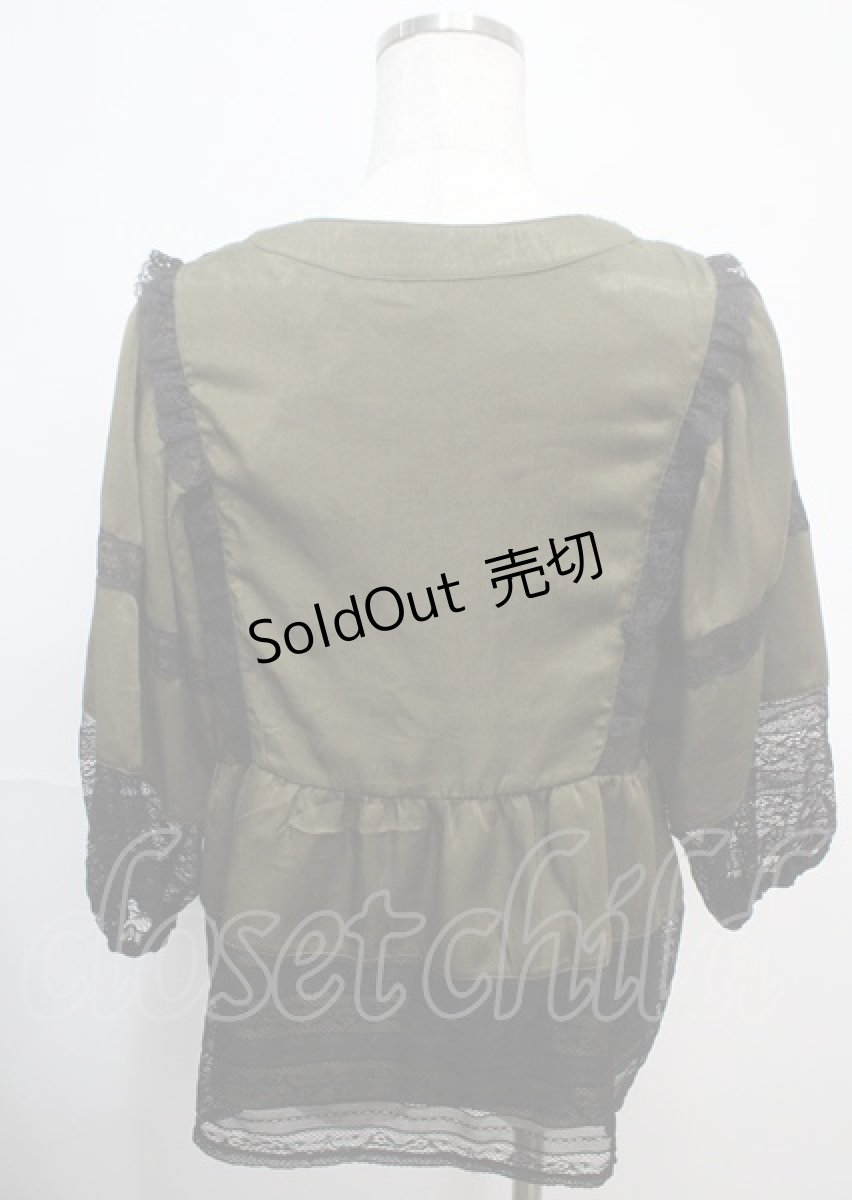 画像2: 【SALE】axes femme / Aラインレースブラウス F カーキ Y-25-03-07-007-AX-BL-SZ-ZT152 (2)