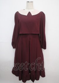 m petit by misako / サンリオキャラクターズコラボ マイメロディワッペン付きワンピース  ワイン Y-25-03-07-110-LO-OP-SZ-ZT309
