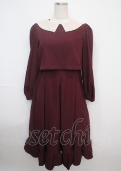 画像1: m petit by misako / サンリオキャラクターズコラボ マイメロディワッペン付きワンピース  ワイン Y-25-03-07-110-LO-OP-SZ-ZT309