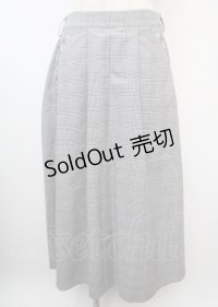 axes femme / 花刺繍チェックスカート  グレー Y-25-03-07-125-AX-SK-AS-ZY
