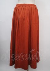 画像2: 【SALE】axes femme / ビット付サイドタックスカート F オレンジ Y-25-03-07-174-AX-SK-SZ-ZT340 (2)